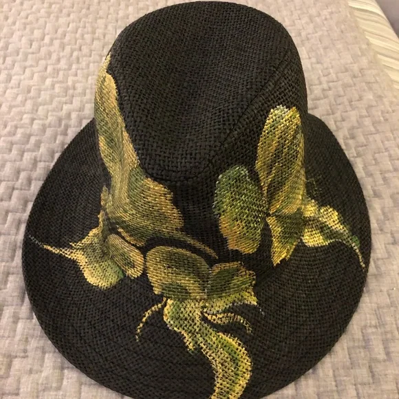 Black hand painted Hat - Picture 3 of 6